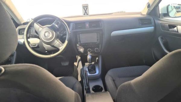 פולקסווגן ג'טה Trendline אוט' 1.2 (105 כ"ס) בנזין 2015 למכירה בראשון לציון