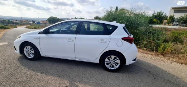 טויוטה אוריס הייבריד TSS הייבריד אוט' 1.8 (99 כ"ס) בנזין 2017 למכירה באחיהוד