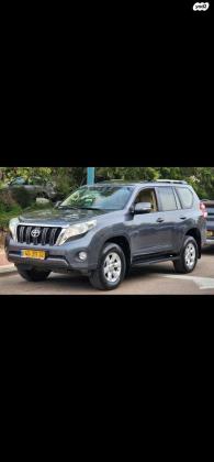 טויוטה לנד קרוזר ארוך 4X4 Luxury אוט' דיזל 7 מק' 3.0 (190 כ''ס) דיזל 2015 למכירה בכפר יונה