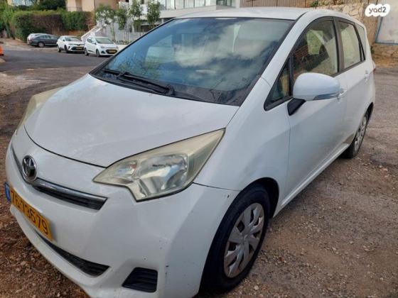 טויוטה ספייס ורסו GLI אוט' 1.3 (99 כ"ס) בנזין 2012 למכירה בחיפה