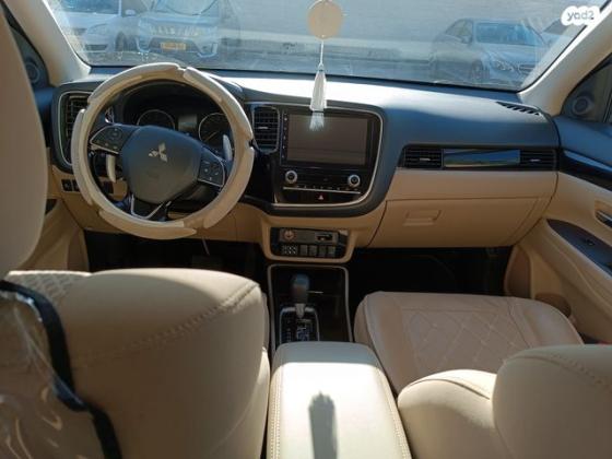 מיצובישי אאוטלנדר Instyle אוט' 7 מק' 2.0 (150 כ"ס) בנזין 2021 למכירה בבאר שבע