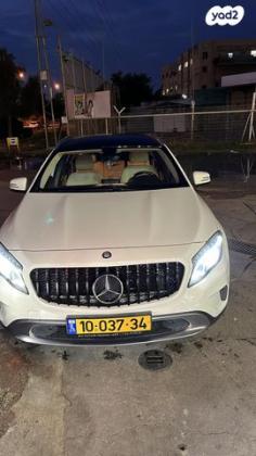 מרצדס GLA 4X4 GLA250 4MATIC Urban אוט' 2.0 (211 כ''ס) בנזין 2015 למכירה בפתח תקווה