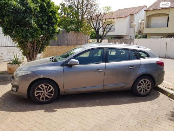 רנו מגאן אסטייט/ גראנד טור Expression אוט' דיזל 1.5 (110 כ''ס) דיזל 2013 למכירה בנתניה