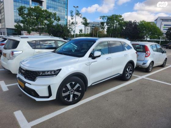קיה סורנטו EX אוט' 7 מק' 2.5 (180 כ"ס) בנזין 2022 למכירה בשוהם