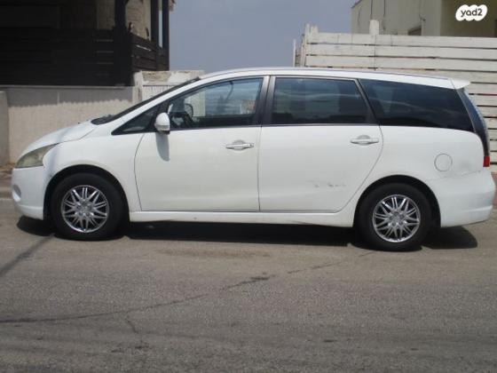 מיצובישי גרנדיס Executive אוט' 2.4 (165 כ"ס) בנזין 2010 למכירה בעפולה