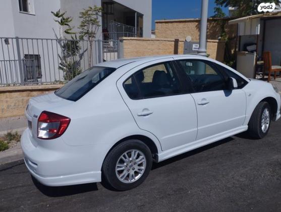 סוזוקי SX4 GLX סדאן אוט' 1.6 (119 כ"ס) בנזין 2011 למכירה בפתח תקווה