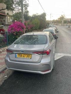 טויוטה קורולה הייבריד Sun סדאן אוט' 1.8 (98 כ''ס) בנזין 2019 למכירה במעיליא