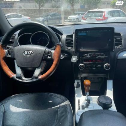 קיה סורנטו 4X4 Premium אוט' 7 מק' 2.4 (174 כ''ס) בנזין 2010 למכירה בראשון לציון