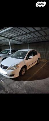 סוזוקי SX4 GLX סדאן אוט' 1.6 (119 כ"ס) בנזין 2012 למכירה בפתח תקווה