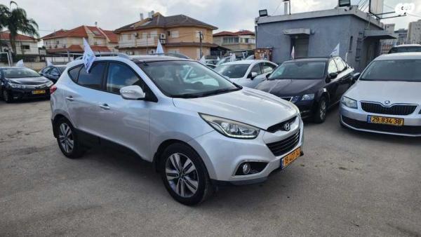 יונדאי iX35 Supreme אוט' 2.0 (154 כ''ס) בנזין 2015 למכירה בעפולה
