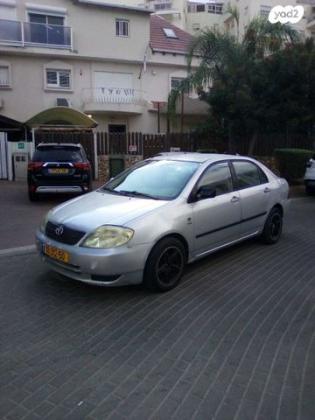 טויוטה קורולה Sun אוט' 1.6 (110 כ''ס) בנזין 2003 למכירה בקרית אונו
