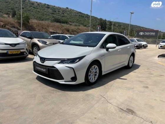 טויוטה קורולה הייבריד Sense סדאן אוט' 1.8 (98 כ''ס) בנזין 2021 למכירה בכרמיאל