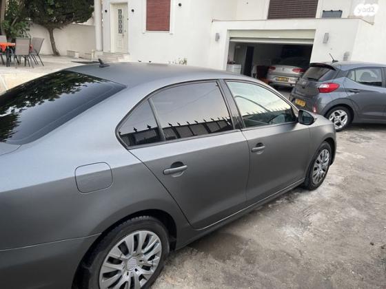 פולקסווגן ג'טה Trendline אוט' 1.2 (105 כ"ס) בנזין 2013 למכירה בטירה