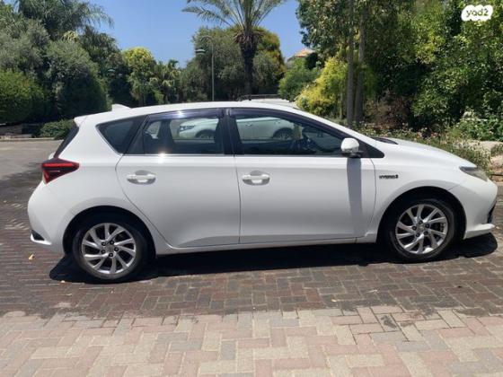 טויוטה אוריס הייבריד הייבריד אוט' 1.8 (99 כ''ס) בנזין 2016 למכירה בשדה ורבורג