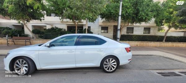 סקודה סופרב (עד 2019) Exclusive אוט' 1.8 (180 כ"ס) בנזין 2018 למכירה ברמת השרון