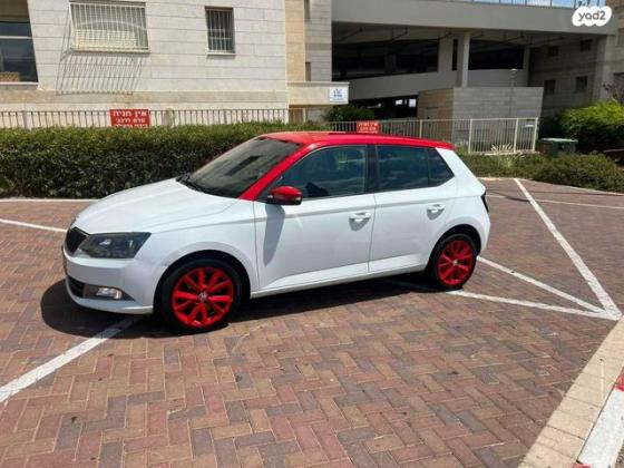 סקודה פאביה Style אוט' 1.2 (110 כ"ס) בנזין 2015 למכירה בחיפה