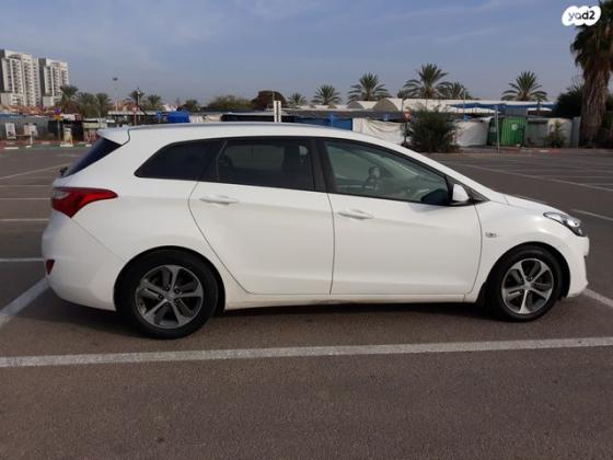 יונדאי i30 Inspire סטיישן אוט' 1.6 (135 כ"ס) בנזין 2015 למכירה באלקנה