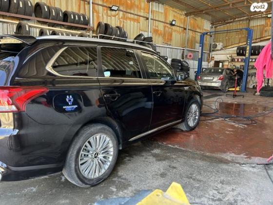 מיצובישי אאוטלנדר PHEV 4X4 Supreme הייבריד אוט' 5 מק' 2.4 (135 כ''ס) היברידי חשמל / בנזין 2020 למכירה בכפר ברא