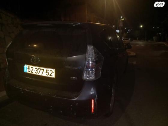 טויוטה פריוס פלוס הייבריד אוט' 1.8 (99 כ''ס) בנזין 2013 למכירה ברכסים