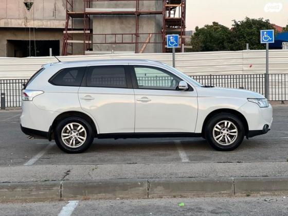 מיצובישי אאוטלנדר Instyle אוט' 7 מק' 2.0 (150 כ"ס) בנזין 2015 למכירה בחולון