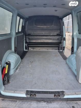 פולקסווגן טרנספורטר מסחרי/נוסעים קצר אוט' דיזל 3 מק' 3 דל' 2.5 (130 כ''ס) דיזל 2008 למכירה בכפר סבא