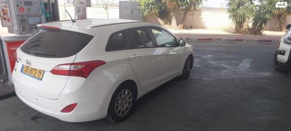 יונדאי i30 Inspire סטיישן אוט' 1.6 (135 כ"ס) בנזין 2013 למכירה ברחובות