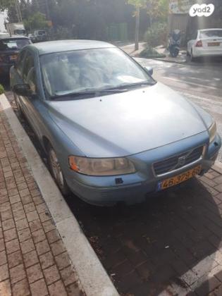 וולוו S60 אוט' 2.4 (140 כ''ס) בנזין 2008 למכירה ברמת גן