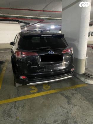 טויוטה RAV4 הייבריד Limited הייבריד אוט' 2.5 (155 כ"ס) בנזין 2018 למכירה בתל אביב יפו