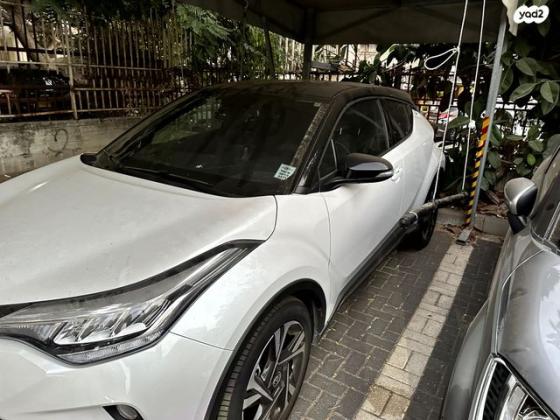 טויוטה C-HR Chic Plus הייבריד אוט' 1.8 (98 כ''ס) בנזין 2023 למכירה בחולון