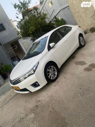 טויוטה קורולה GLI-FL אוט' 1.6 (132 כ''ס) [2013-2016] בנזין 2013 למכירה בזרזיר