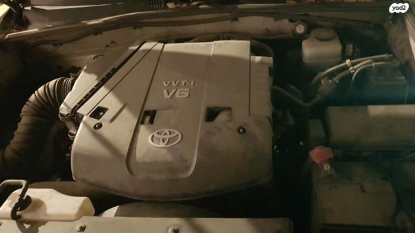 טויוטה לנד קרוזר ארוך 4X4 Luxury אוט' 8 מק' 4.0 (250 כ''ס) בנזין 2006 למכירה בחולון