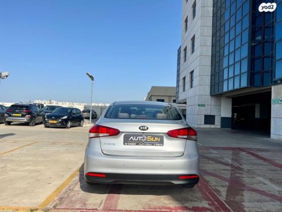 קיה פורטה LX אוט' 1.6 (130 כ''ס) בנזין 2018 למכירה בראשון לציון