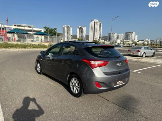 יונדאי i30 Premium אוט' 1.6 (135 כ''ס) בנזין 2013 למכירה בחיפה