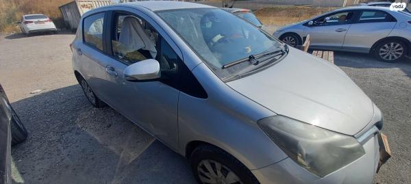 טויוטה יאריס Sol אוט' 1.3 (99 כ"ס) בנזין 2017 למכירה בירושלים