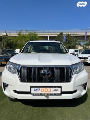 טויוטה לנד קרוזר קצר 4X4 Luxury SWB אוט' 3 דלתות דיזל 2.8 (204 כ''ס) דיזל 2023 למכירה בחיפה