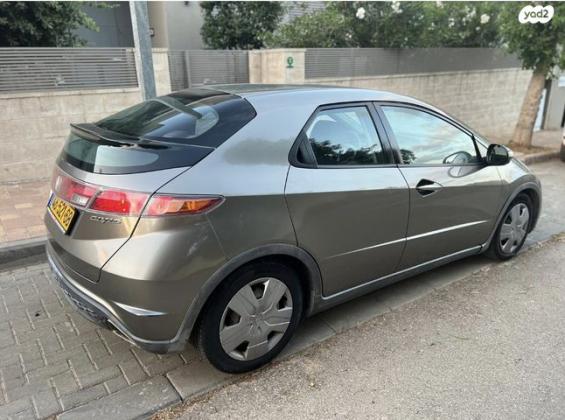 הונדה סיוויק האצ'בק החדשה Comfort רובוטית 1.8 (140 כ''ס) בנזין 2008 למכירה בנתניה