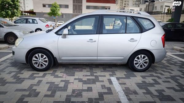 קיה קארנס LX אוט' 7 מק' 2.0 (140 כ''ס) בנזין 2012 למכירה בעפולה