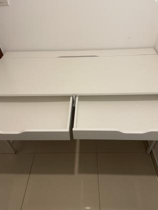 שולחן כתיבה איקאה דגם ALEXצבע