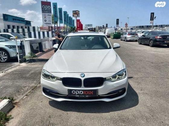 ב.מ.וו סדרה 3 330E IPer Exclusive הייבריד אוט' 2.0 (252 כ"ס) היברידי חשמל / בנזין 2017 למכירה בתל אביב יפו