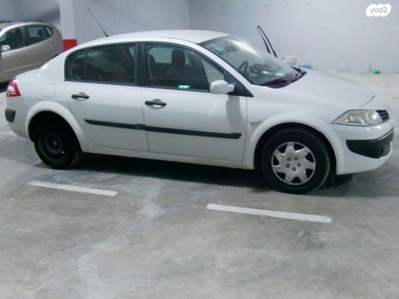 רנו מגאן דור 2 (2004-2010) Business אוט' 4 דל' 1.6 (110 כ''ס) בנזין 2008 למכירה בירושלים