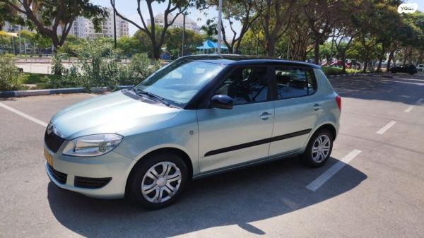 סקודה פאביה Ambiente אוט' 1.2 (105 כ''ס) בנזין 2011 למכירה בנתניה