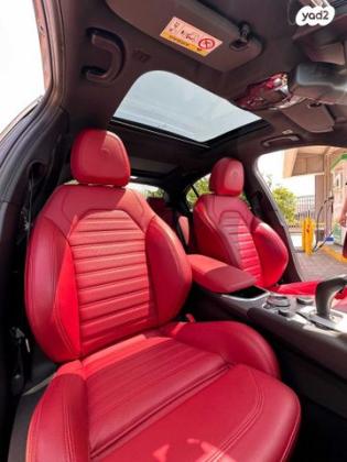 אלפא רומיאו ג'וליה Veloce AWD אוט' 2.0 (280 כ''ס) בנזין 2022 למכירה בעפולה