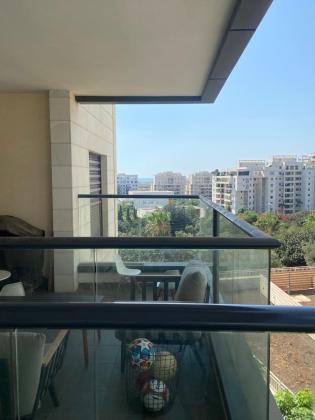 דירה 4 חדרים למכירה בתל אביב יפו | אבשלום חביב | רמת אביב ג
