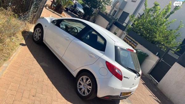 מאזדה H Dynamic אוט' 1.5 (103 כ"ס) בנזין 2013 למכירה בכפר יונה