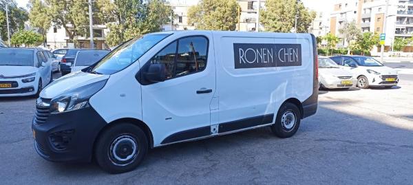 אופל ויוארו קצר Van ידני דיזל 1.6 (116 כ''ס) דיזל 2015 למכירה בתל אביב יפו