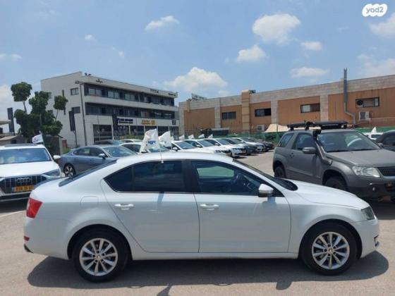 סקודה אוקטביה Style אוט' 1.4 (150 כ"ס) בנזין 2017 למכירה בעפולה