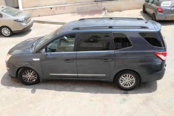 סאנגיונג רודיוס DLX אוט' דיזל 7 מק' 2.2 (178 כ"ס) דיזל 2016 למכירה במודיעין עילית