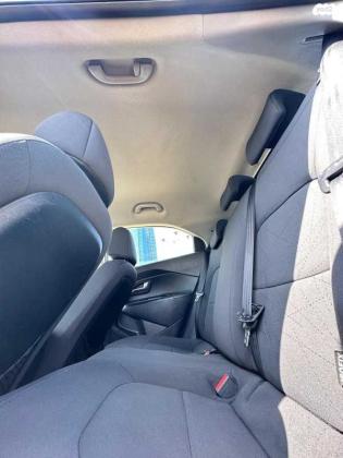 קיה ריו LX הצ'בק אוט' 1.4 (109 כ''ס) בנזין 2014 למכירה בראשון לציון