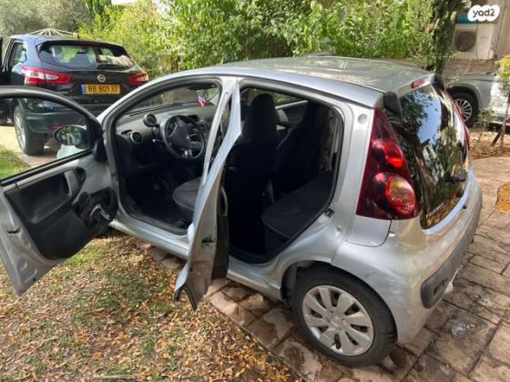 פיג'ו 107 Active אוט' 1.0 (68 כ''ס) בנזין 2012 למכירה ביסוד המעלה