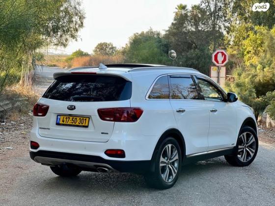 קיה סורנטו 4X4 Premium אוט' דיזל 7 מק' 2.2 (200 כ"ס) דיזל 2018 למכירה בחיפה